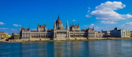 Parliament and Danube 2